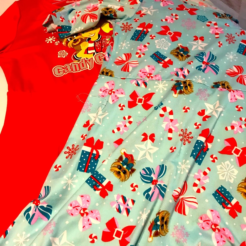 5/$25 JoJo Siwa Christmas Dresses (2)